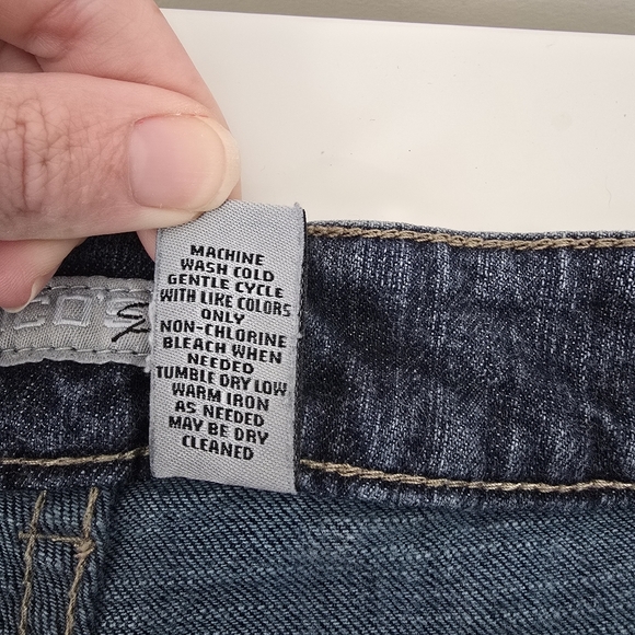 Chico's Platinum Dark Wash High Rise Bootcut Jeans Size 2 (US 12) Casual Denim - Picture 7 of 12